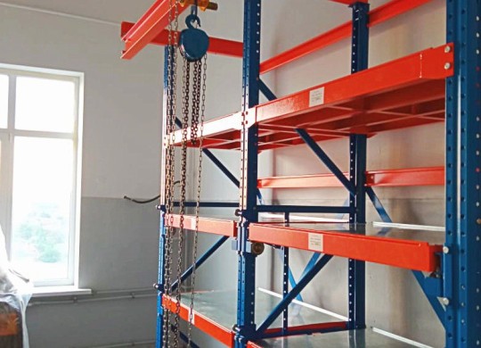 Высокая нагрузка на одну полку и стеллаж в целом